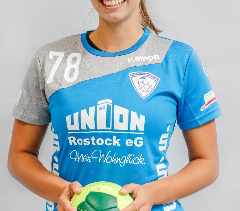 Nicole Rotfuß bleibt ein weiteres Jahr beim Rostocker HC