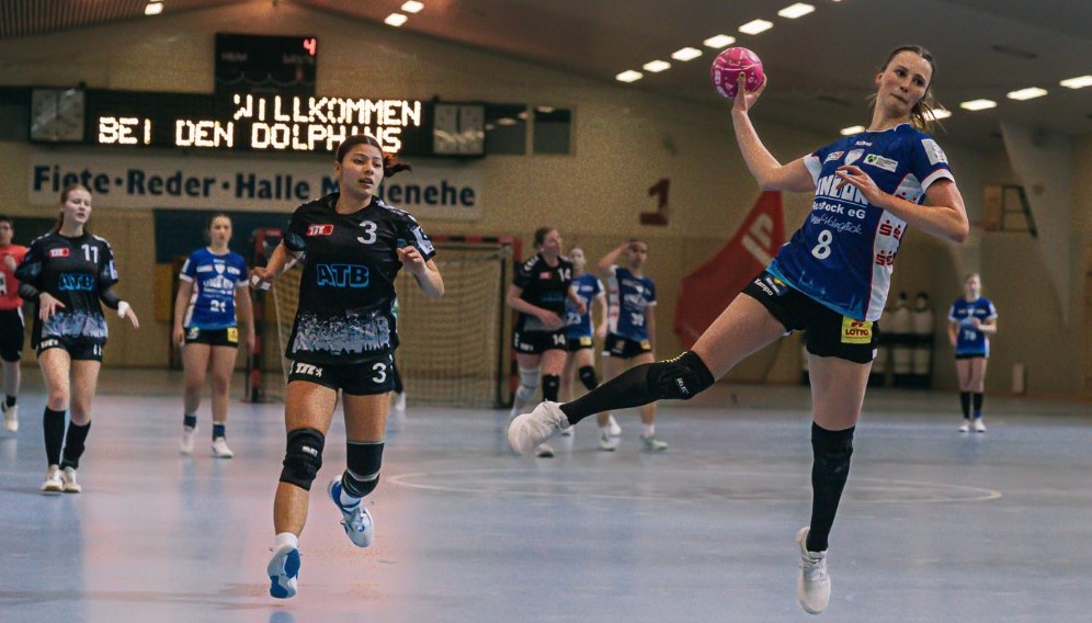 Nele Reimer bleibt Rostockerin