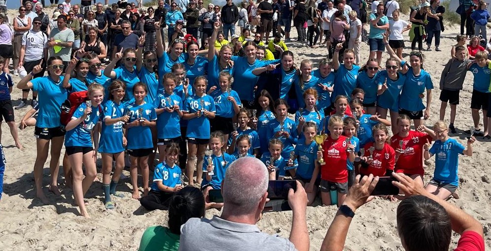 Rostocker HC mit zwei Turniersiegen in Warnemünde